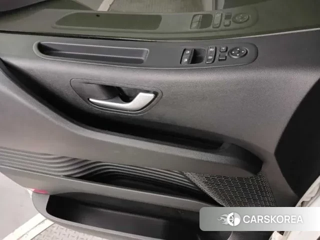 Hyundai Staria 2022 Белый из Кореи, фото 6