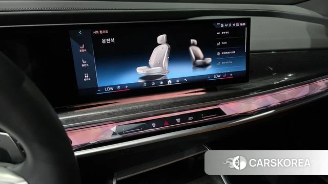 BMW 7 Series (G70) 2023 Черный из Кореи, фото 6