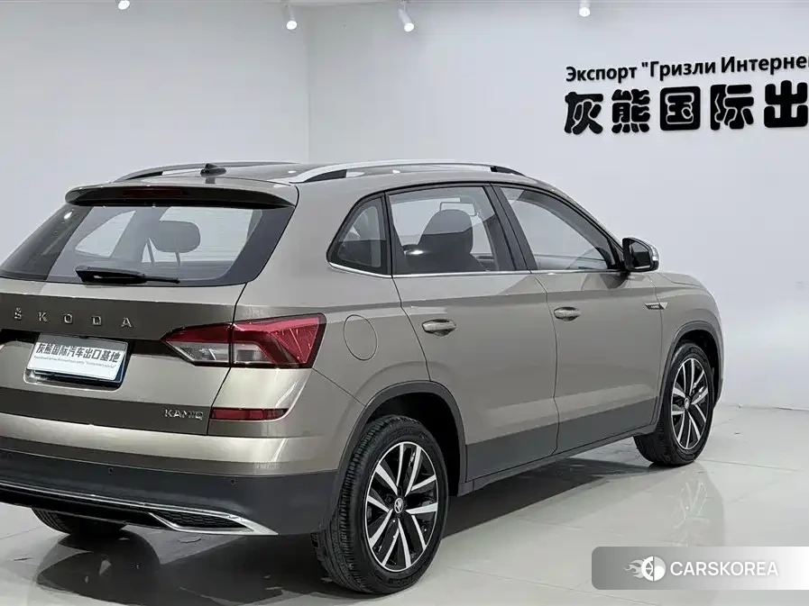 Skoda Komick 2023 Белый из Китая, фото 6