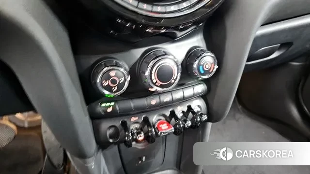 Mini Cooper 2020 Черный из Кореи, фото 6