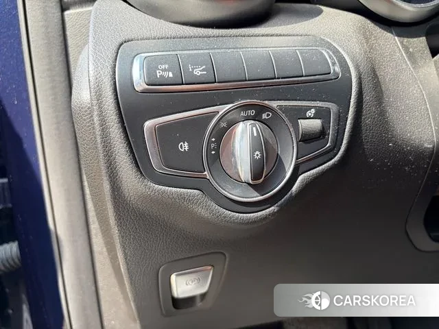 Mercedes-Benz GLC-Class X253 2018 Синий из Кореи, фото 6