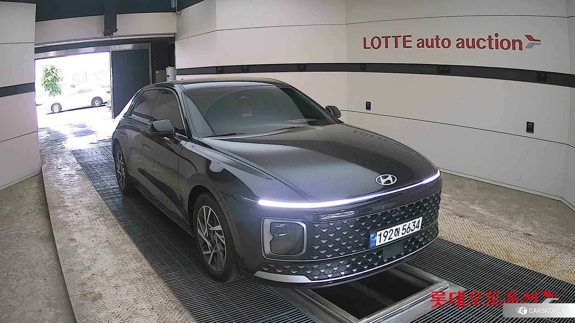 Hyundai Grandeur 2023 Abyss Black Pearl из Кореи, фото 6