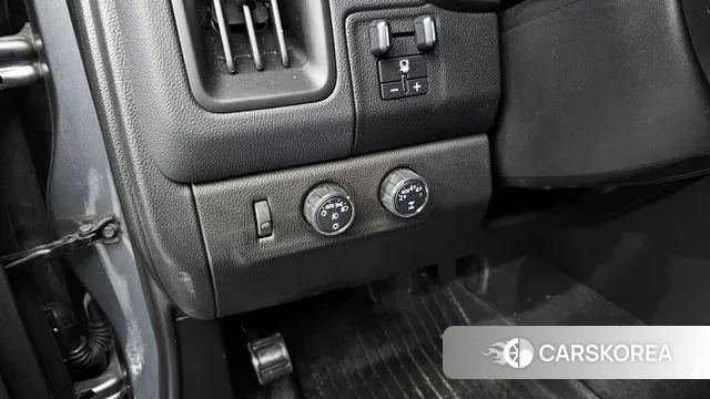 Chevrolet (GM Daewoo) Real New Colorado 2022 Серый из Кореи, фото 6