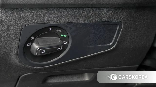 Volkswagen Tiguan second Generation 2021 Черный из Кореи, фото 6