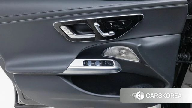 Mercedes-Benz E-Class W214 2025 Черный из Кореи, фото 6