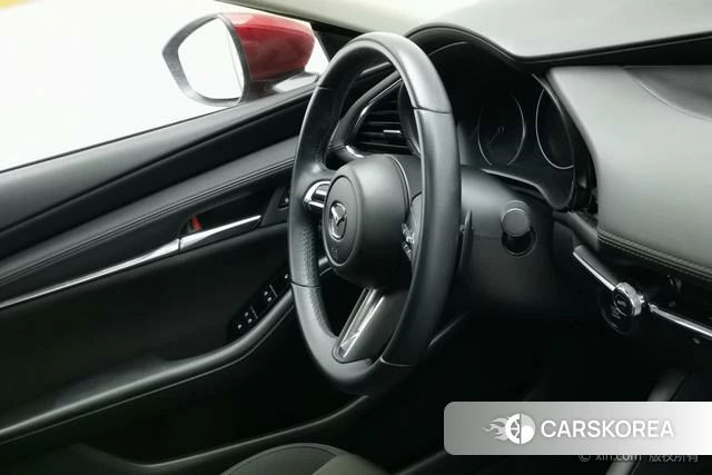 Mazda 3 Angkesaila 2022 Красный из Китая, фото 6