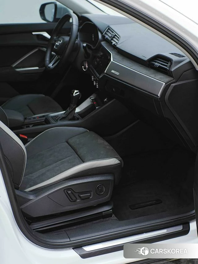 Audi Q3 2023 Белый из Китая, фото 6