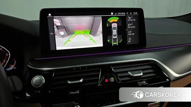 BMW 5 Series (G30) 2023 Белый из Кореи, фото 6