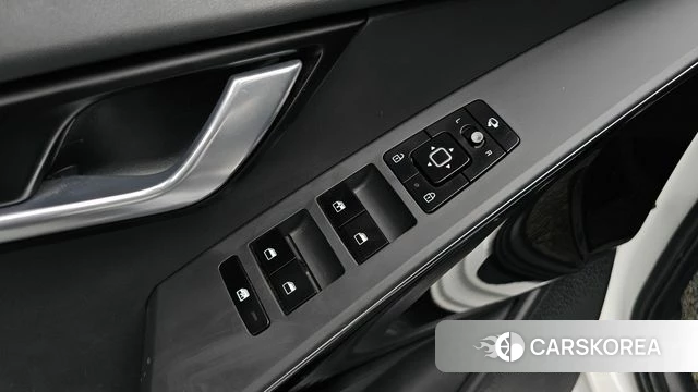 Kia Di Ol Nu Niro 2022 Белый из Кореи, фото 6