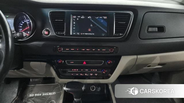 Kia The New Carnival 2019 Белый из Кореи, фото 6