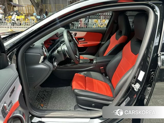 Mercedes-Benz Class A AMG (imported) 2025 Черный из Китая, фото 6