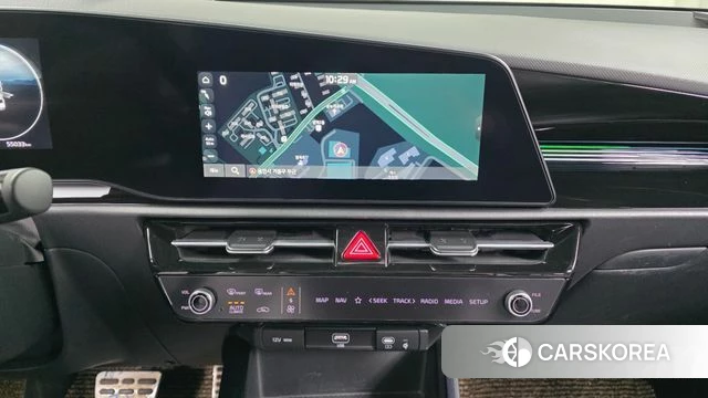 Kia Di Ol Nu Niro 2022 Белый из Кореи, фото 6