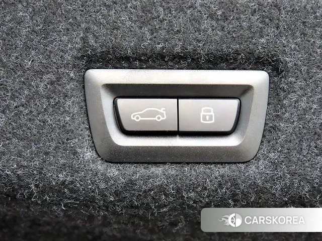 BMW 5 Series (G60) 2025 Белый из Кореи, фото 6