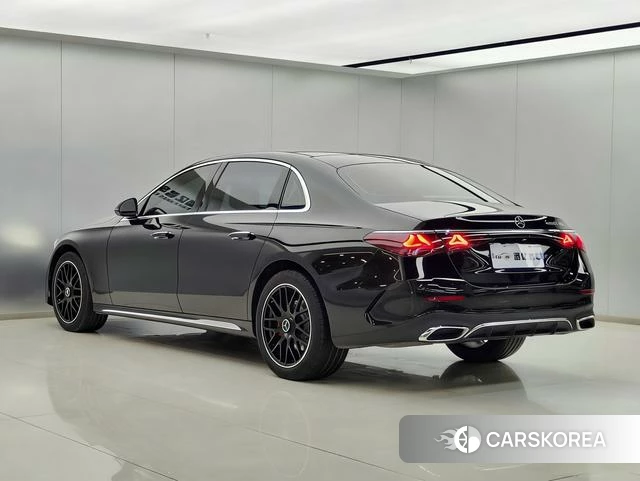 Mercedes-Benz E-class 2024 Черный из Китая, фото 6