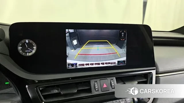 Lexus ES300h 7th generation 2021 Серебряный из Кореи, фото 6