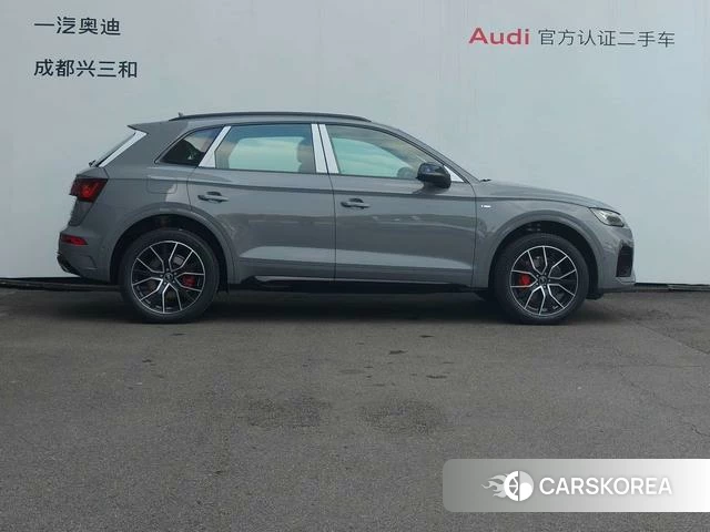 Audi Q5L 2026 Серебристо-серый из Китая, фото 6