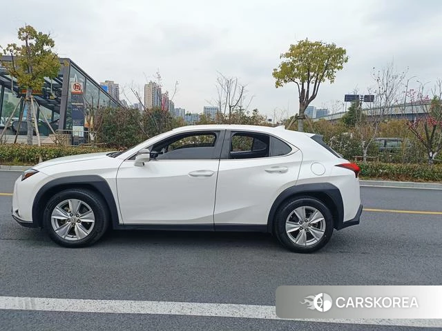 Lexus UX 2021 Белый из Китая, фото 6