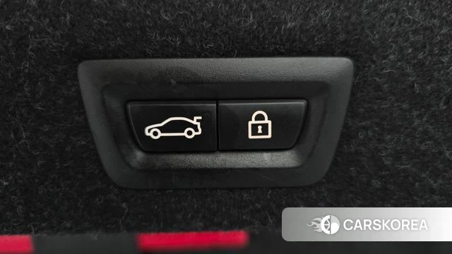 BMW 5 Series (G30) 2018 Белый из Кореи, фото 6