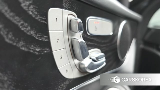 Mercedes-Benz GLC-Class X253 2019 Черный из Кореи, фото 6