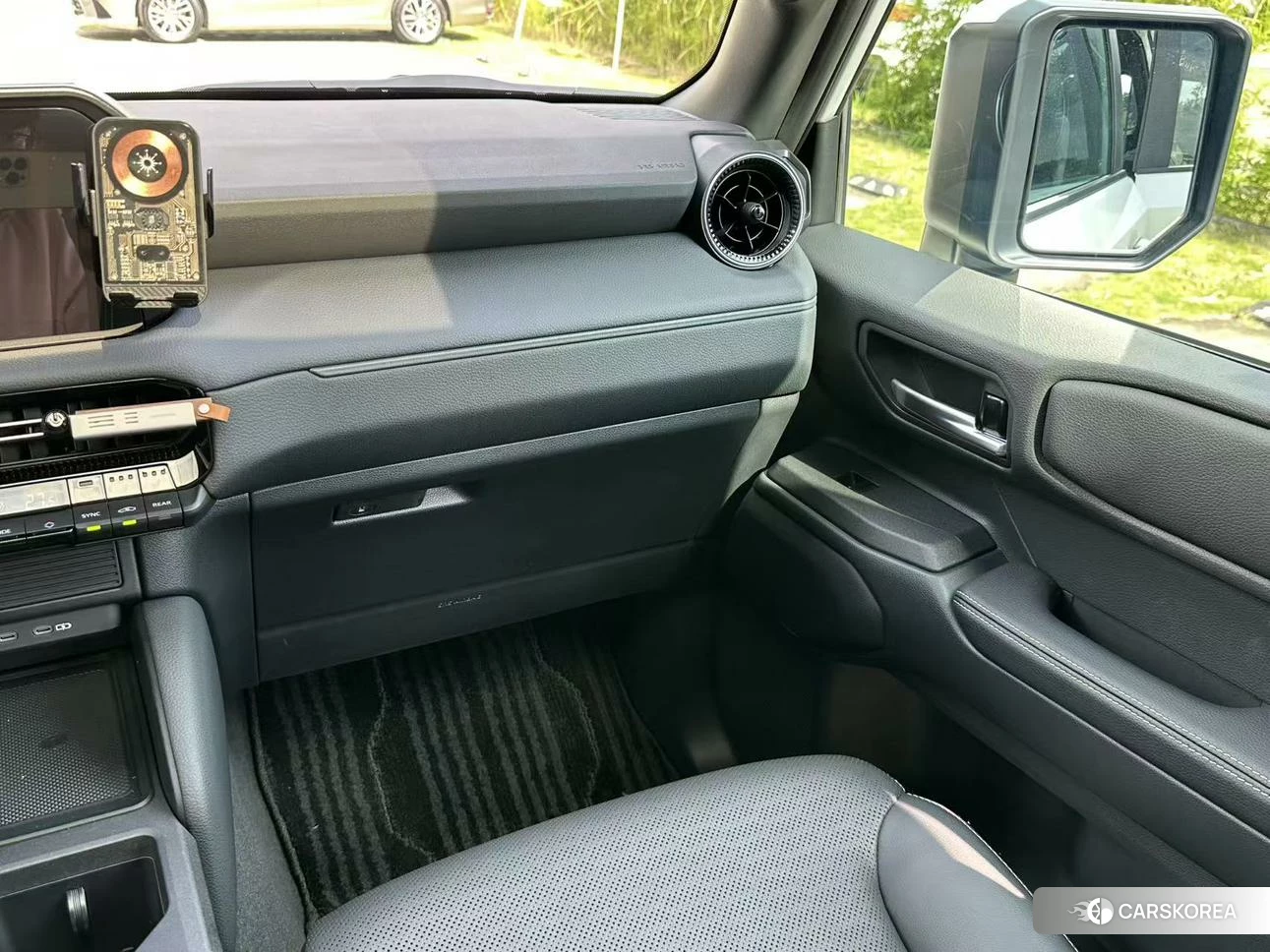 Toyota Land Cruiser 2024 Белый из Китая, фото 6