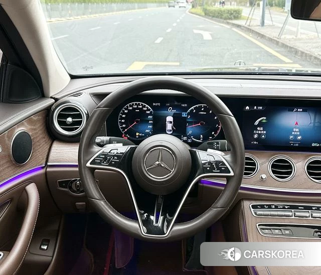 Mercedes-Benz E-class id 4222168 из Китая 6