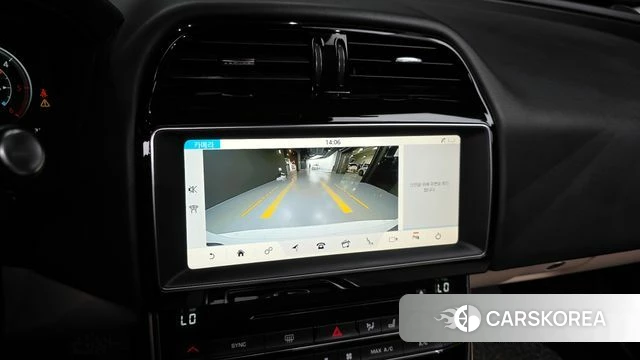 Jaguar XE 2019 Белый из Кореи, фото 6