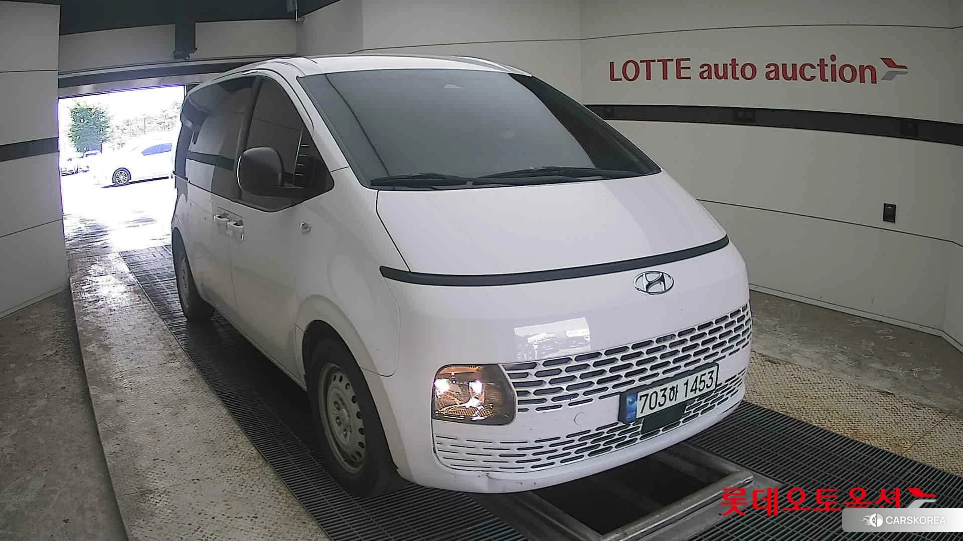 Hyundai Staria 2022 Creamy White из Кореи, фото 6