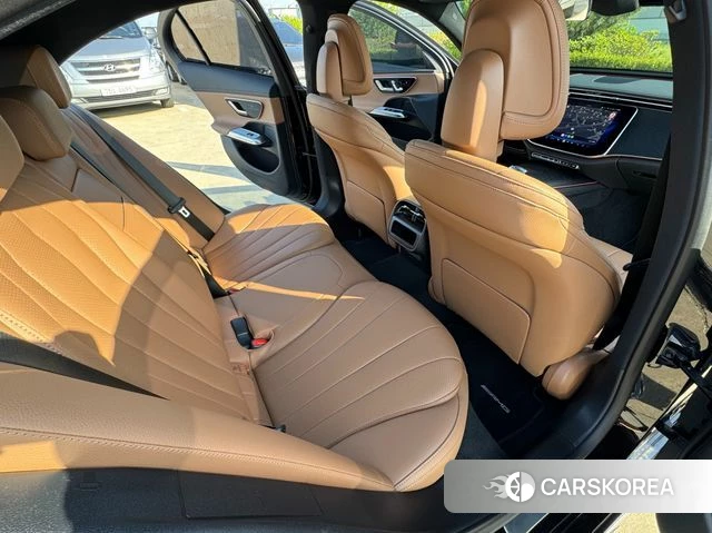 Mercedes-Benz E-Class W214 2026 Черный из Кореи, фото 6