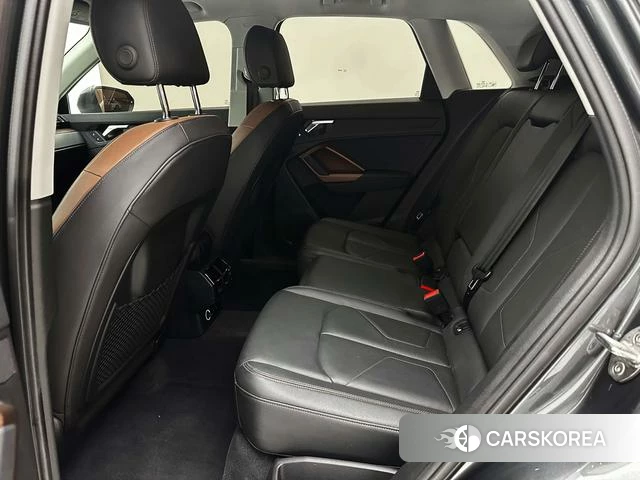 Audi Q3 2022 Черный из Китая, фото 6