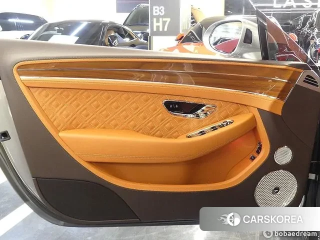 Bentley Continental GT 3rd Generation 2022 Серебристо-серый из Кореи, фото 6