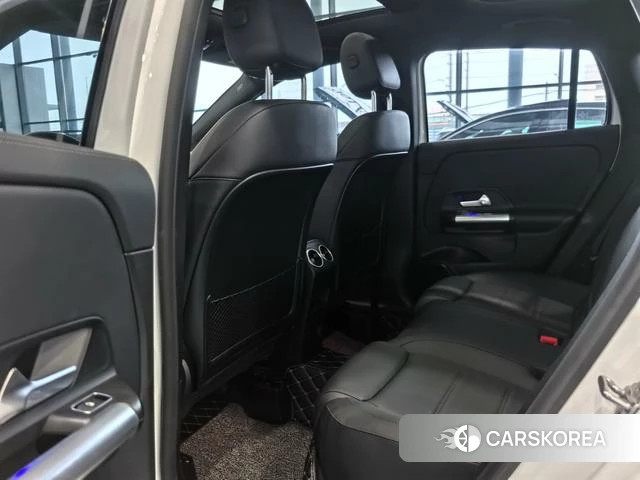 Mercedes-Benz GLA 2021 Белый из Китая, фото 6