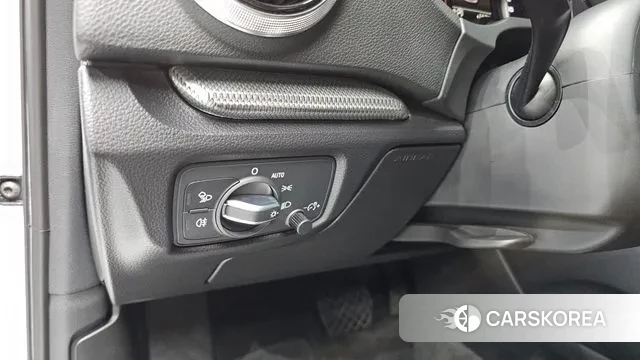 Audi New A3 2018 Белый из Кореи, фото 6