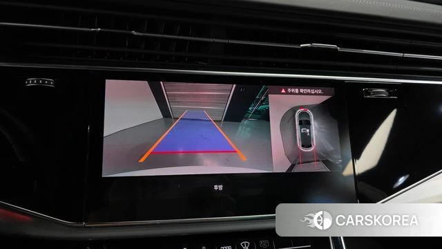 Audi Q8 (4M) 2023 Белый из Кореи, фото 6