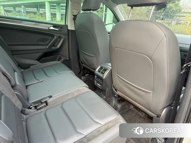 Volkswagen Tiguan L 2021 Шампань из Китая, фото 6