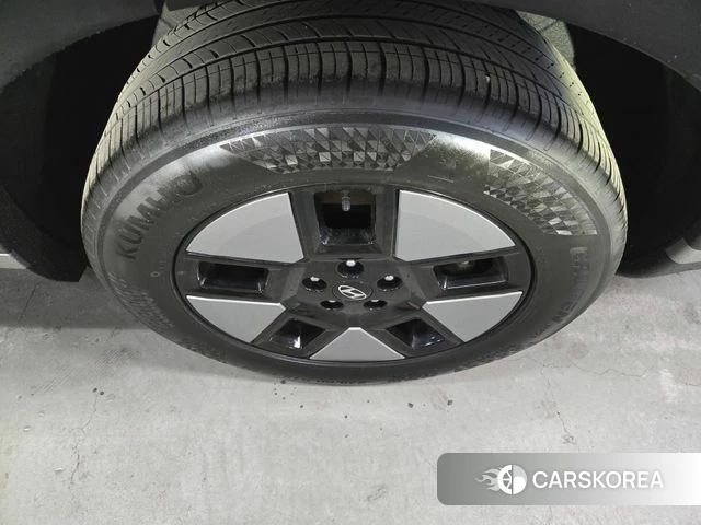 Hyundai Santa Fe (MX5) 2023 Белый из Кореи, фото 6