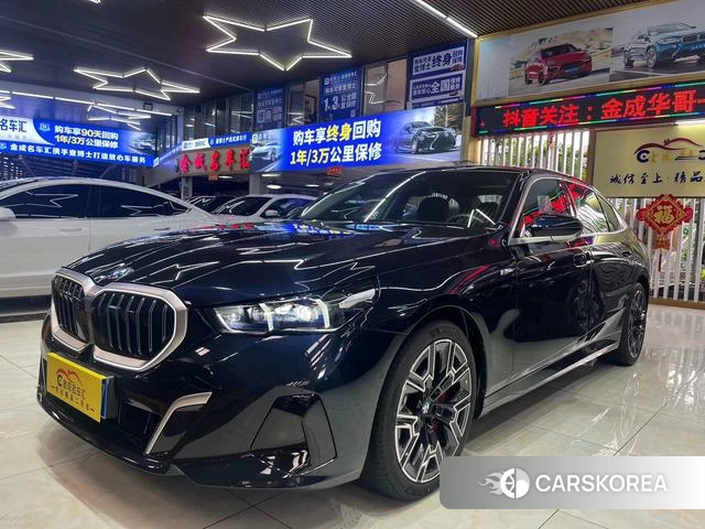 BMW 5 series 2025 Черный из Китая, фото 6