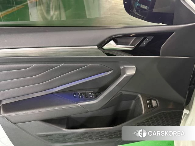 Volkswagen 7th Generation of Jetta 2023 Белый из Кореи, фото 6