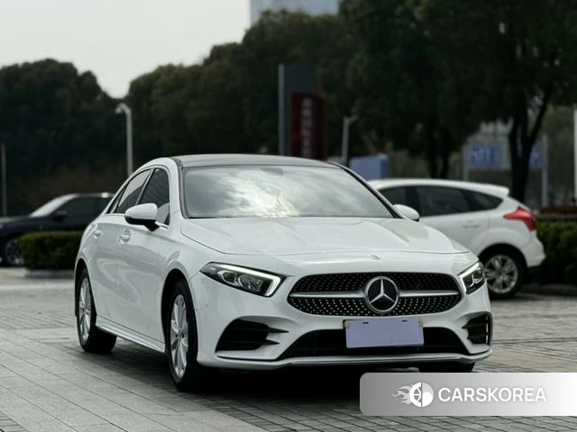 Mercedes-Benz Class A 2021 Белый из Китая, фото 6