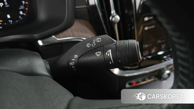 Volvo V60 Cross-Country 2nd Generation 2020 Черный из Кореи, фото 6