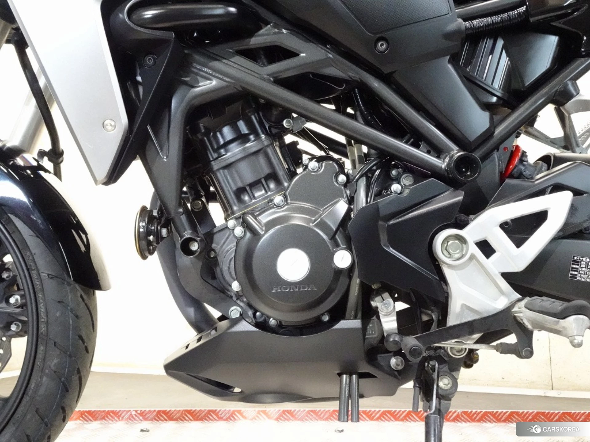 Проданный Honda CB250R id 3950454 из Японии, фото 6