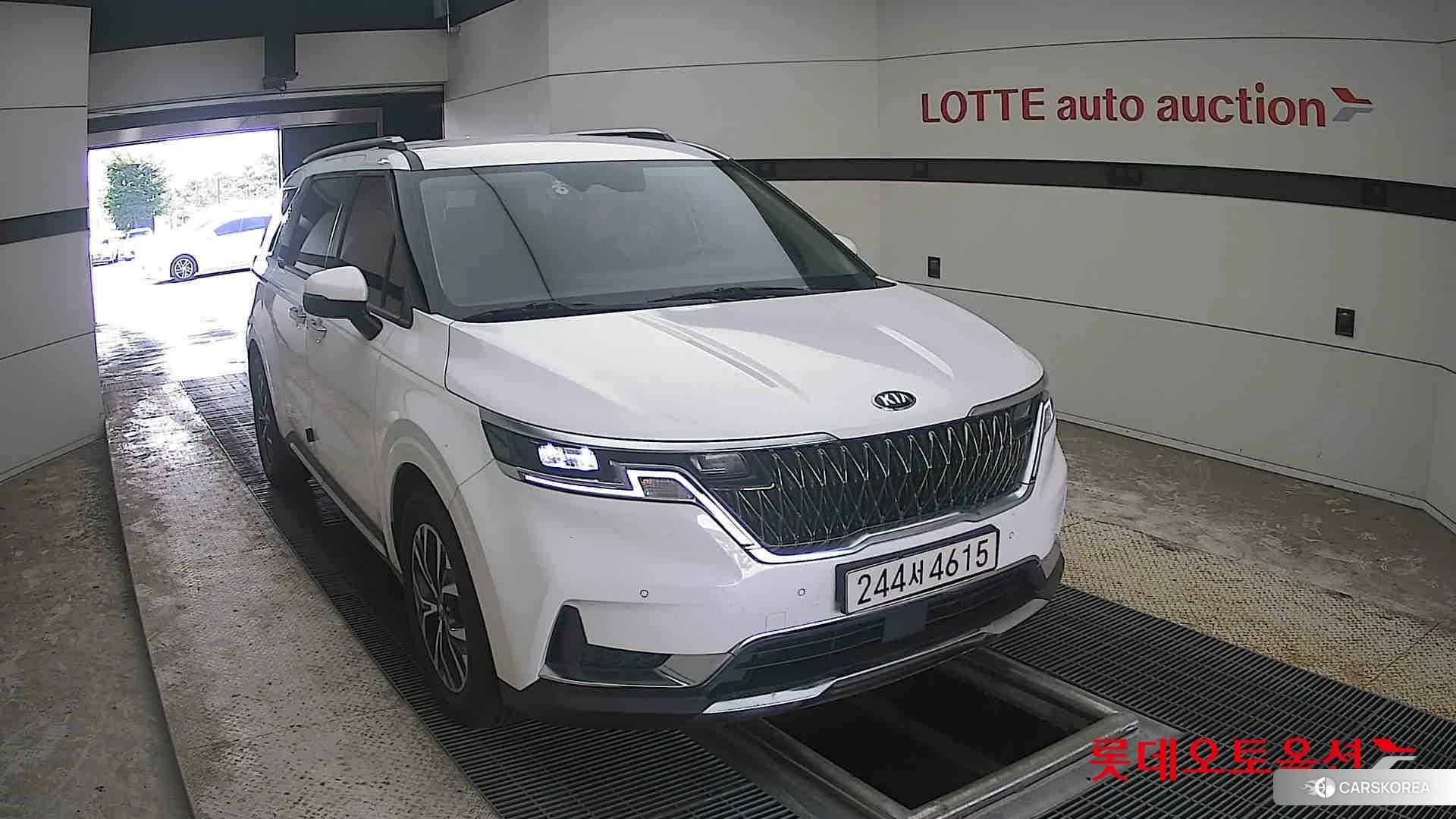 Kia Carnival 2021 Белый из Кореи, фото 6