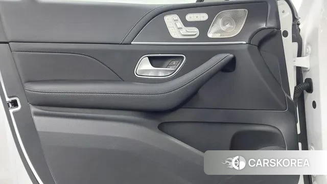 Mercedes-Benz GLE-Class W167 2025 Белый из Кореи, фото 6