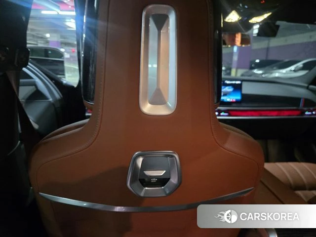 BMW 7 Series (G70) 2025 Черный из Кореи, фото 6