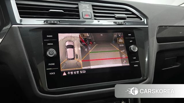 Volkswagen Tiguan second Generation 2020 Белый из Кореи, фото 6