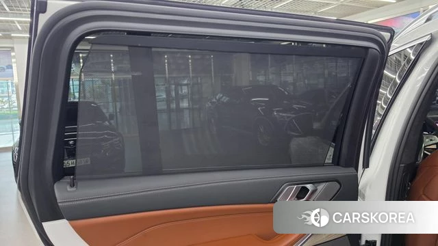 BMW X7 (G07) 2025 Белый из Кореи, фото 6