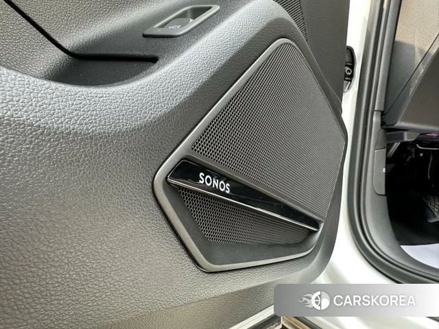 Audi Q2L 2024 Белый из Китая, фото 6
