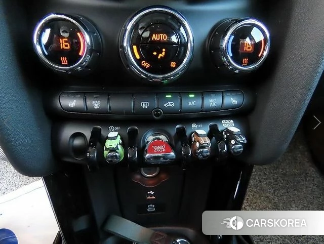 Mini Cooper 2023 Черный из Кореи, фото 6