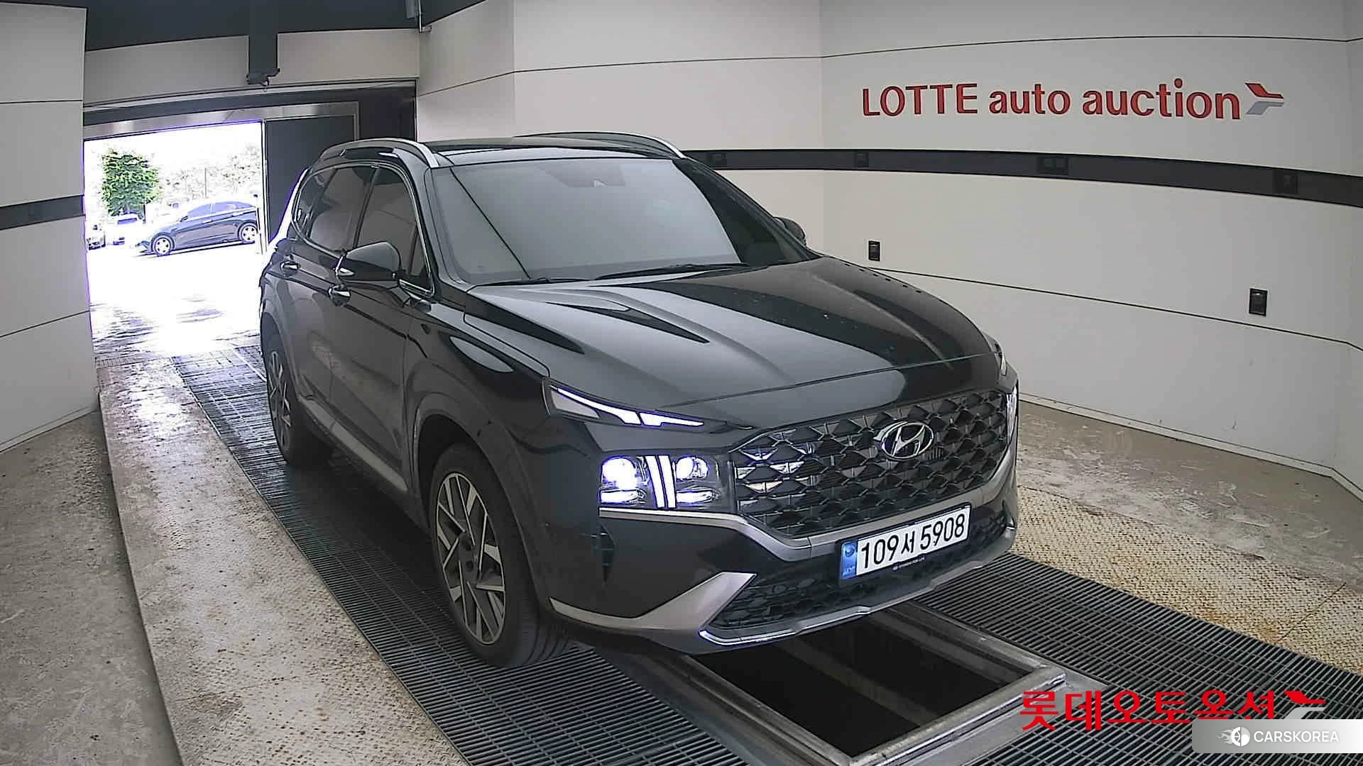 Hyundai Santa Fe 2023 Черный из Кореи, фото 6