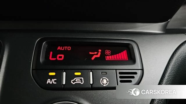 Kia The New Kia Ray 2024 Белый из Кореи, фото 6