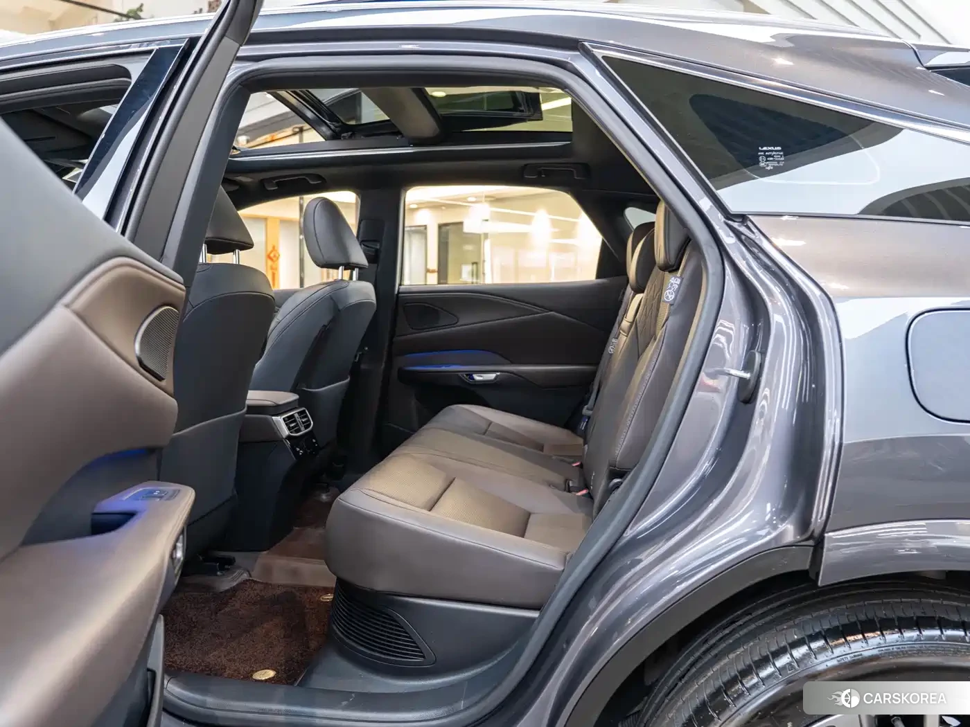 Lexus RX 2025 Silver/gray из Китая, фото 6